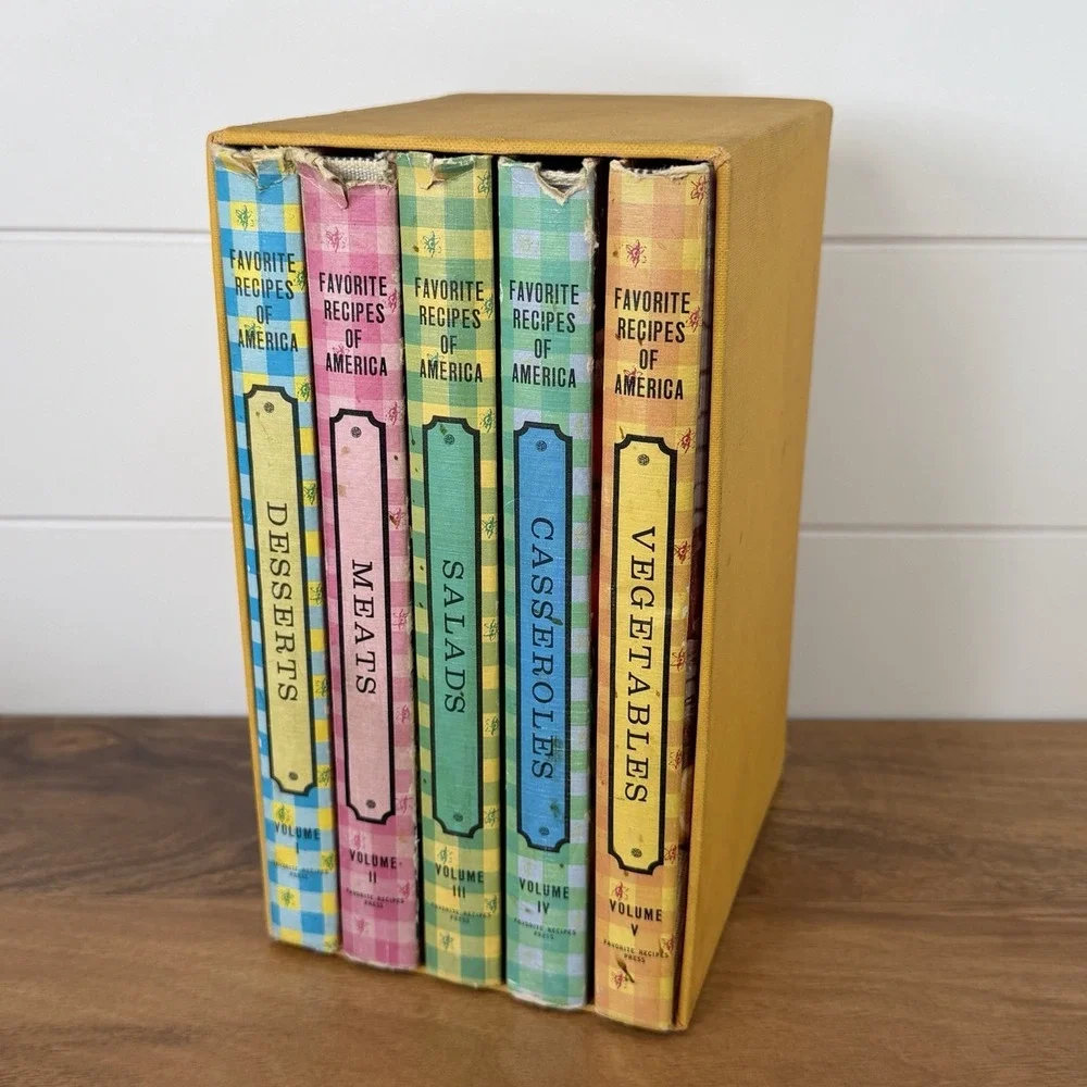 Favorite Recipes of America Cookbook Set VTG 60s Granny Cottagecore Kitchen